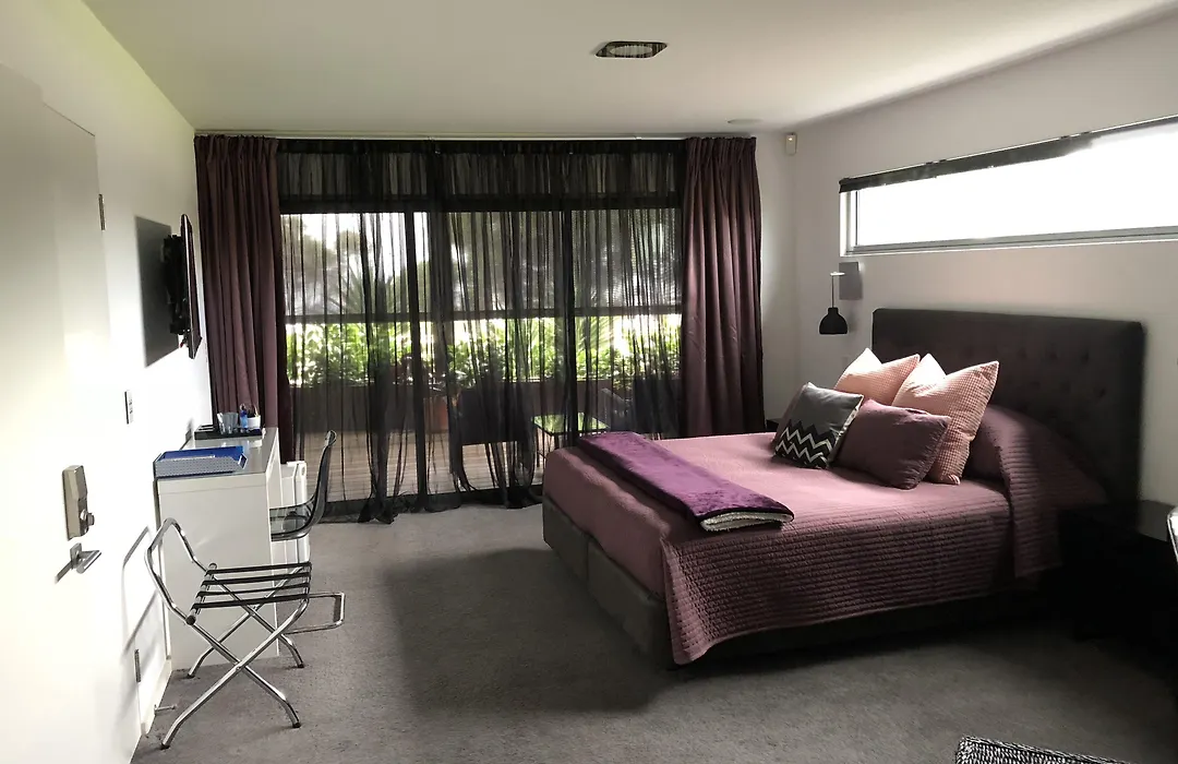 Starhaven Retreat-1